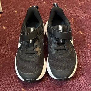 Nike Kids Black and White Sneakers